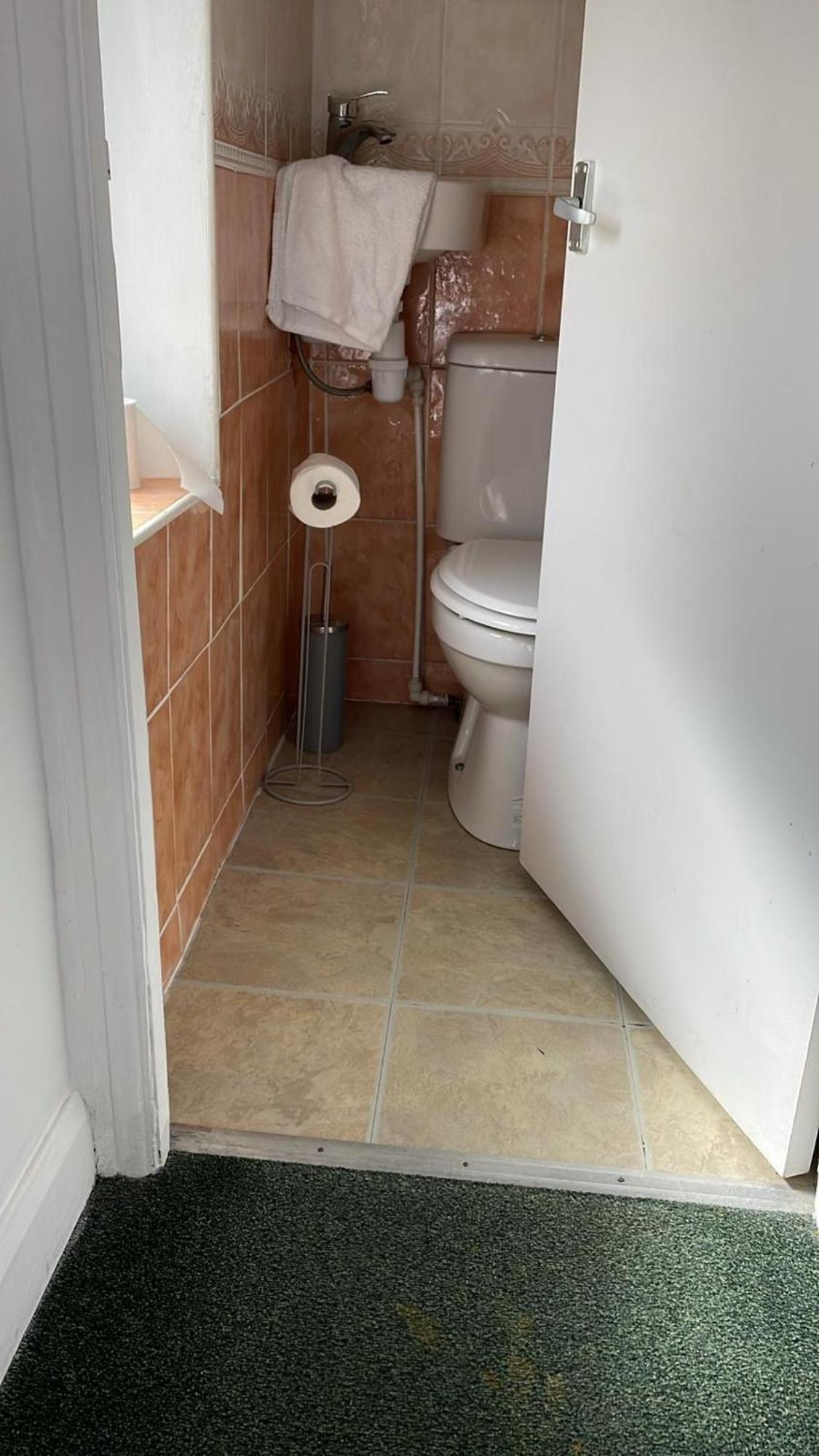2 Bedroom Home With Driveway Close To Quayside Ґейтсгед Екстер'єр фото